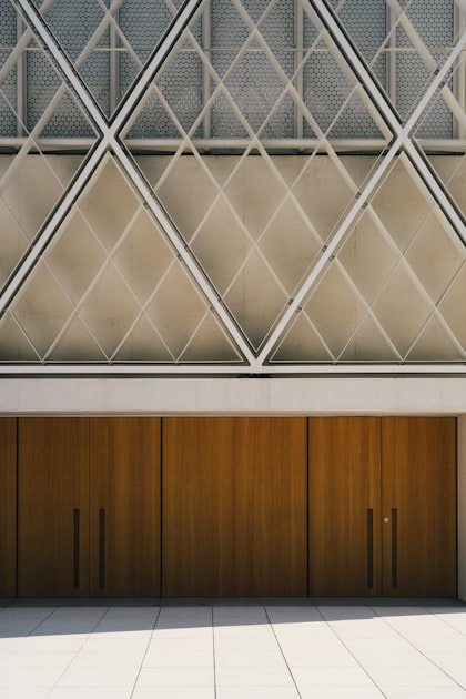 Creating Stunning Glass Balconies